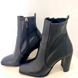 Aurla heeled ankle boots